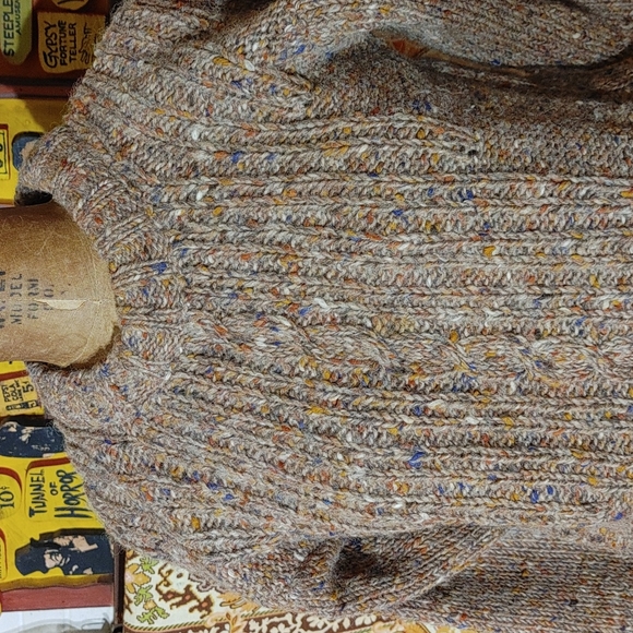 ⁹Vintage Irish wool sweater. Pristine - Picture 9 of 9